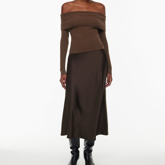 Wilfred off the shoulder sweater in size small in dark blush - Picture 2 of 15